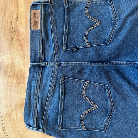 Levi's 512 Jeans Womens 10M W30 L32  Perfectly Slimming Straight Leg - Picture 6 of 10